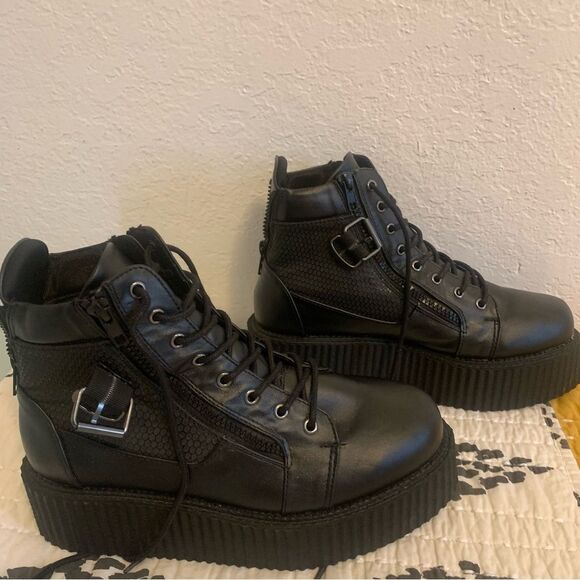 Demonia V-Creeper Black Platform Lace-Up Boots Vegan Leather - Picture 2 of 13